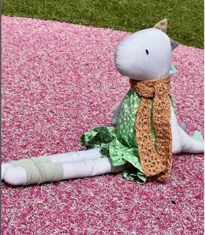 MUCAS FRIDA DINOSAURIO