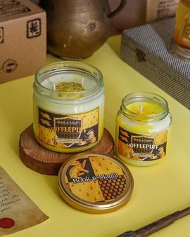 VELA HUFFLEPUFF GRANDE 300 GRS BOOK Y MAGIA